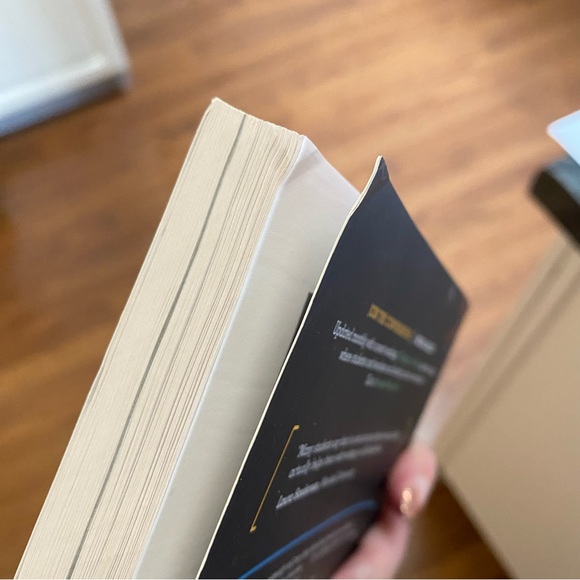 They Say I Say: The Moves That Matter in Academic Writing book - Picture 6 of 7